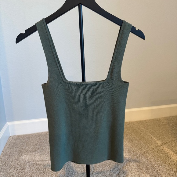 Leith square neck Olive Green Ribbed Tank in Small - Picture 2 of 4